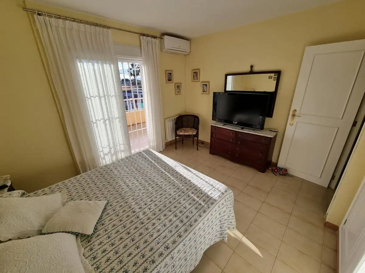 Dormitori de Casa o xalet en venda en Castellón de la Plana / Castelló de la Plana amb Aire condicionat, Calefacció i Terrassa