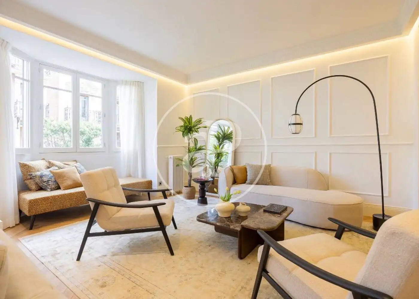 Living room of Flat for sale in Madrid  with Air Conditioner, Heating and Storage room