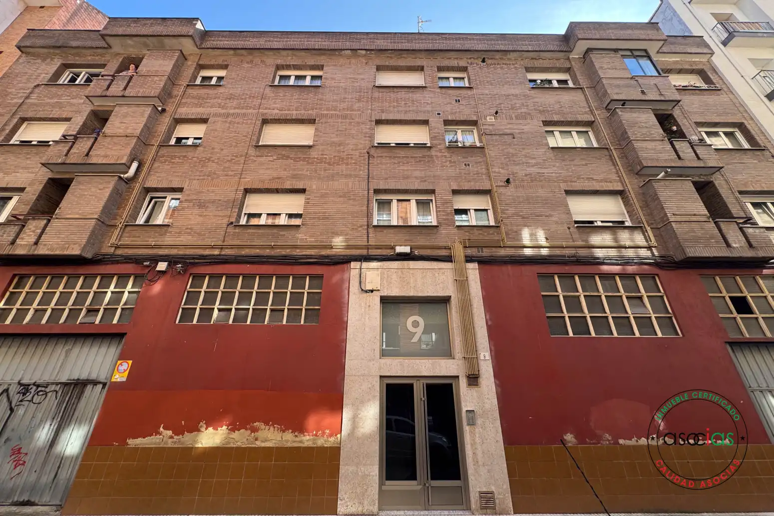 Außenansicht von Wohnung zum Verkauf in Gijón  mit Heizung, Parkett und Balkon