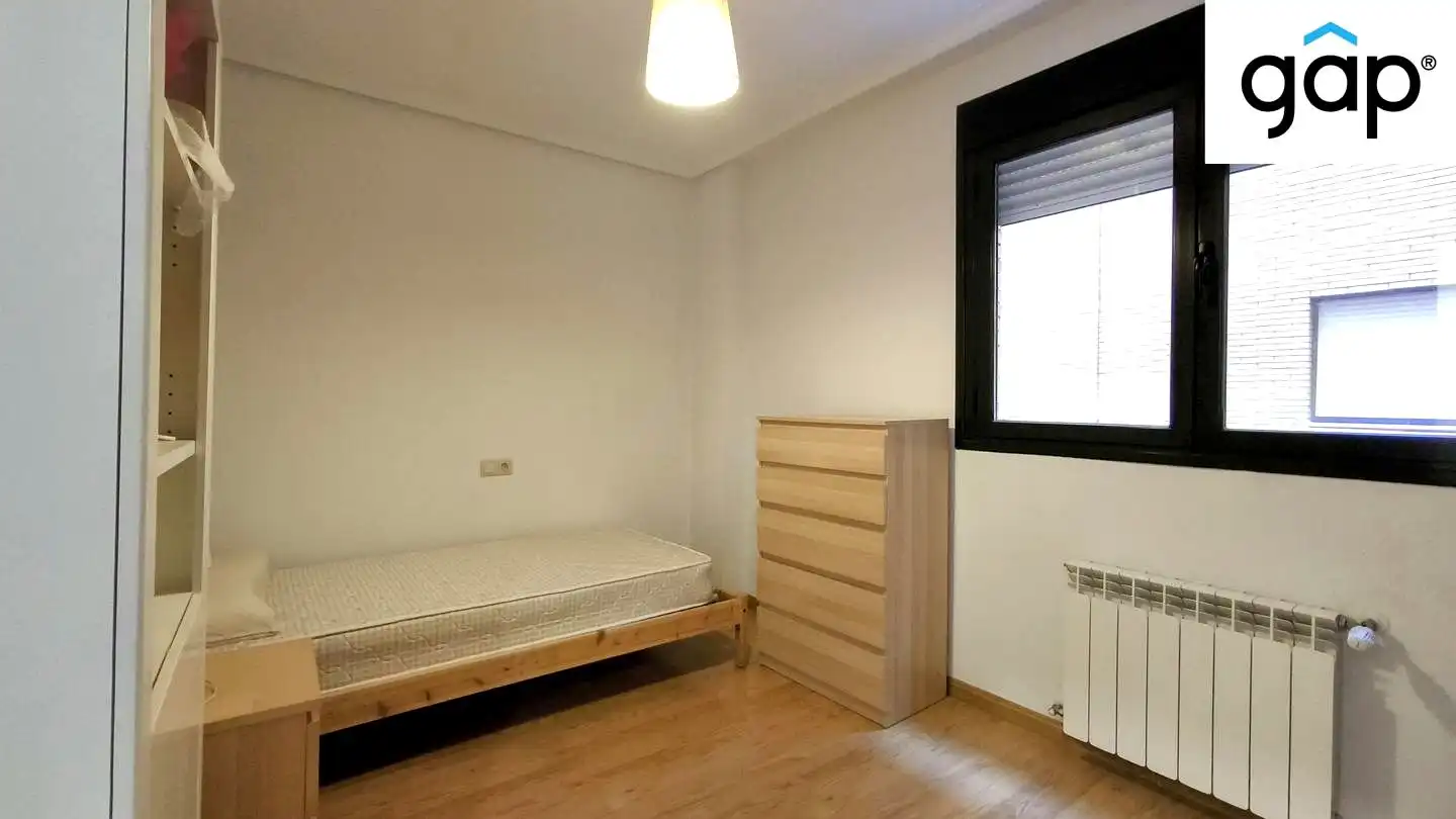 Habitación de Piso en venta en Cuenca con Calefacción, Trastero y Amueblado