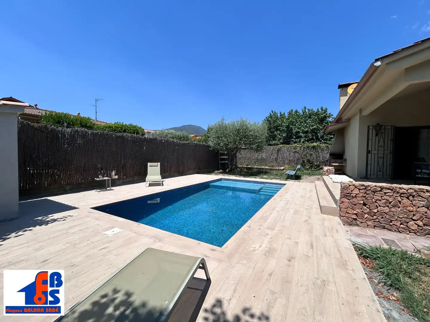 Piscina de Casa o chalet en venta en Sant Esteve de Palautordera con Aire acondicionado, Calefacción y Jardín privado
