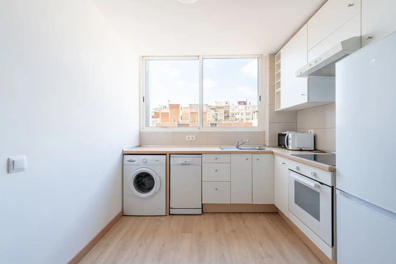 Kitchen of Flat for sale in Barcelona  with Air Conditioner and Heating