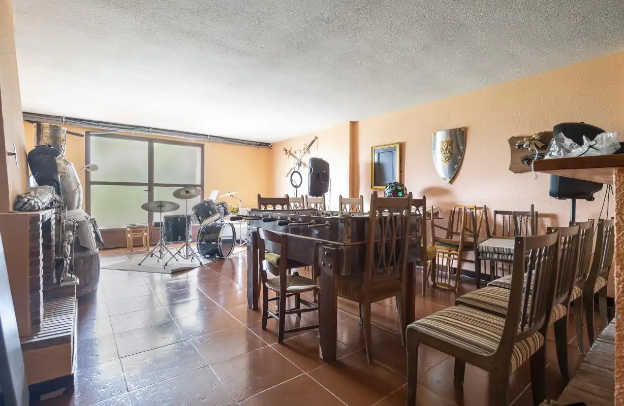 Comedor de Casa o chalet en venta en Boadilla del Monte con Aire acondicionado, Calefacción y Jardín privado