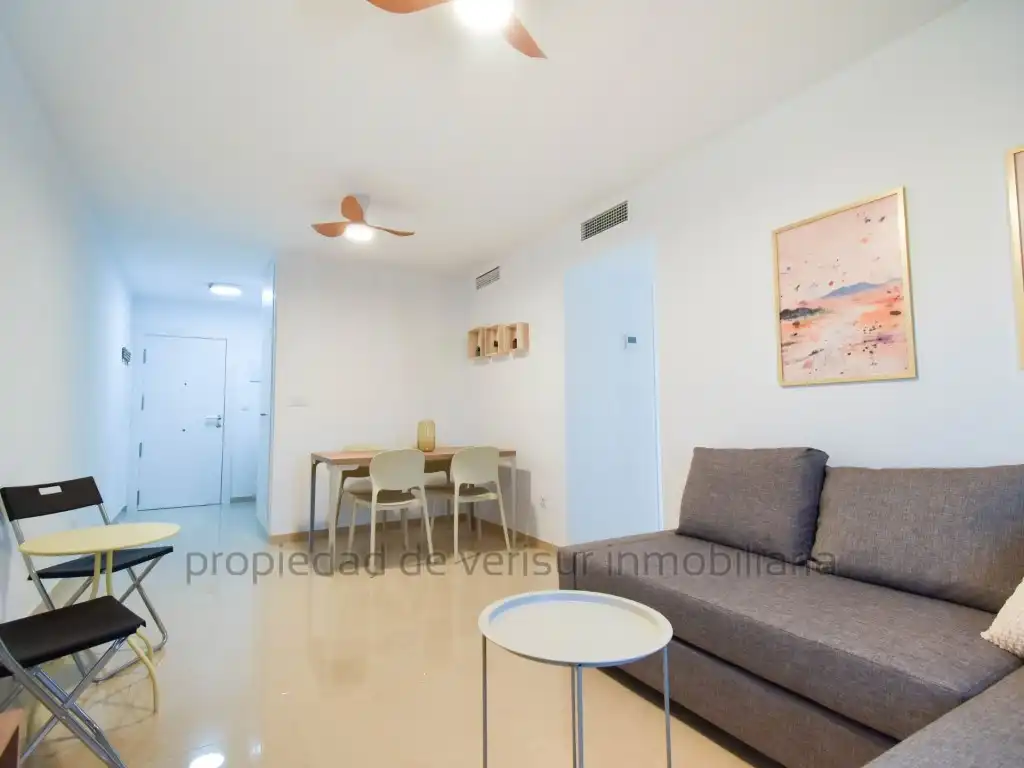Sala d'estar de Apartament de lloguer en Águilas amb Balcó
