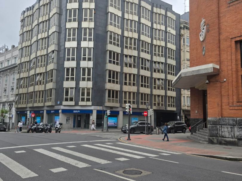 Vista exterior de Oficina en venda en Bilbao  amb Aire condicionat, Calefacció i Terrassa