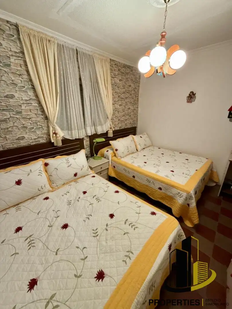 Bedroom of Houses for sale in Fuentes de Béjar