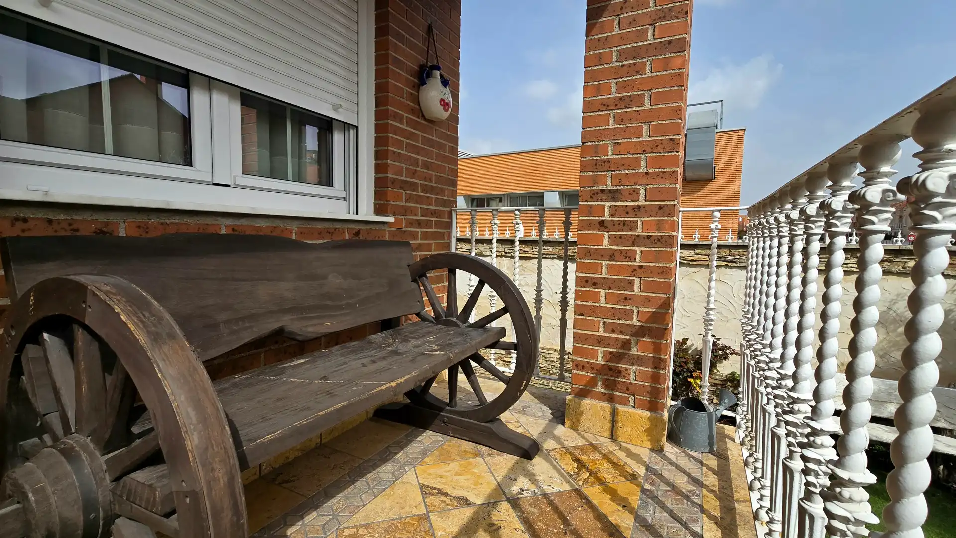 Terraza de Casa adosada en venta en Alcalá de Henares con Aire acondicionado, Calefacción y Jardín privado
