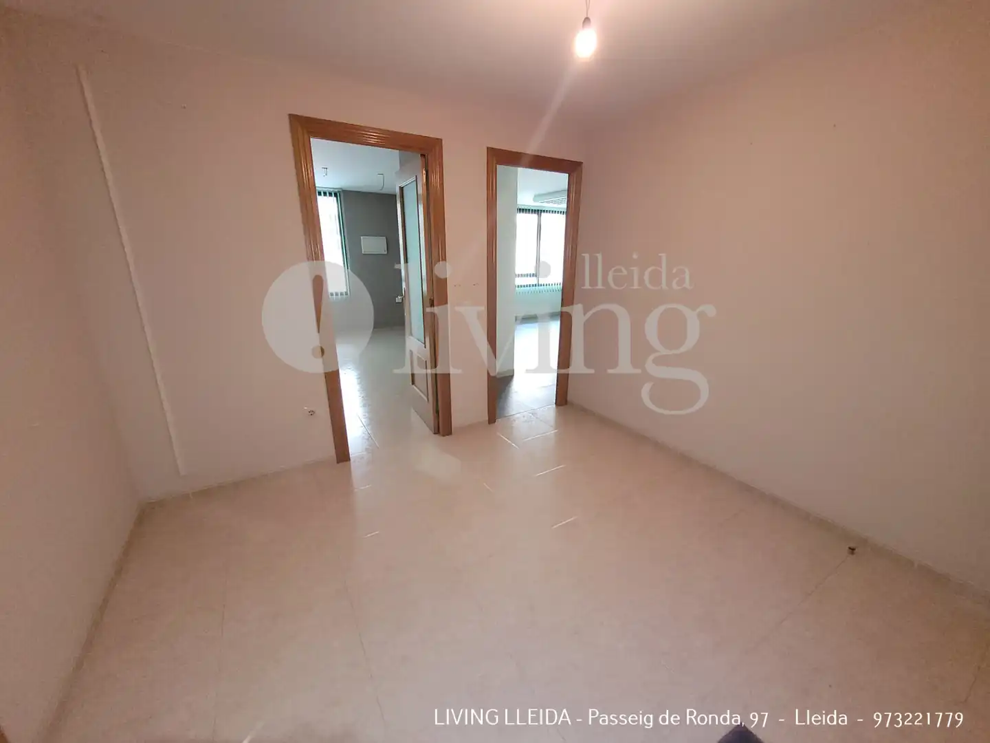 Office space for sale in Carrer dels Comtes d'Urgell, imagen 8