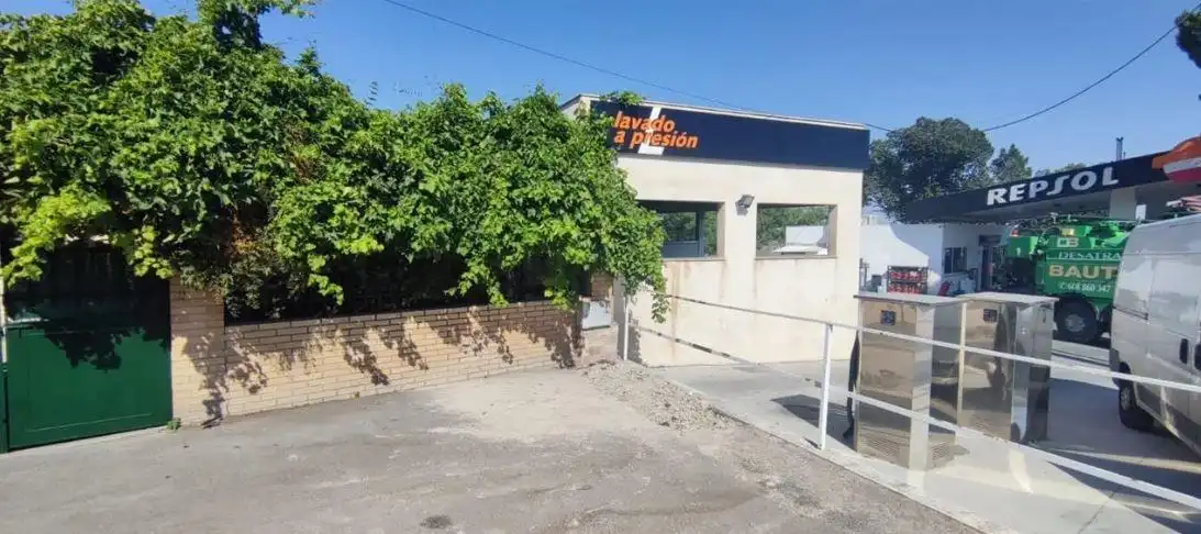 Vista exterior de Pis en venda en Peal de Becerro