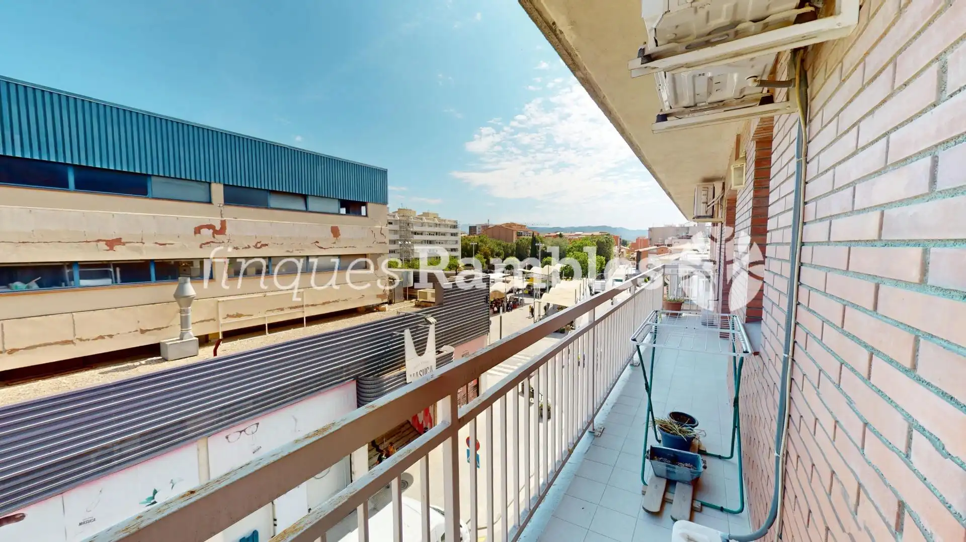 Vista exterior de Piso en venta en Igualada con Terraza y Trastero