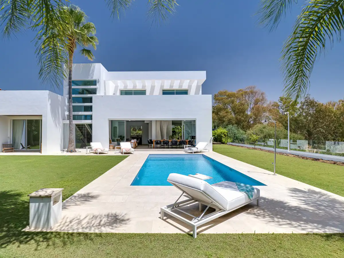 Villa mit Pool zum Verkauf in San Pedro de Alcántara, imagen 2