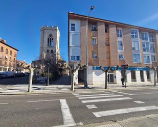 Vista exterior de Pis en venda en San Mamés de Campos