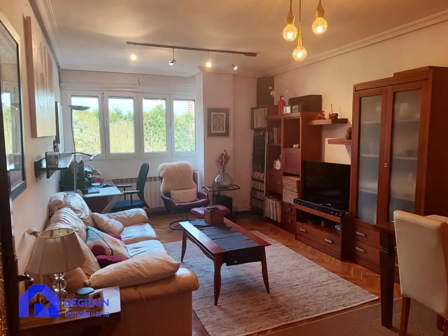 Living room of Flat for rent in Oviedo   with Heating