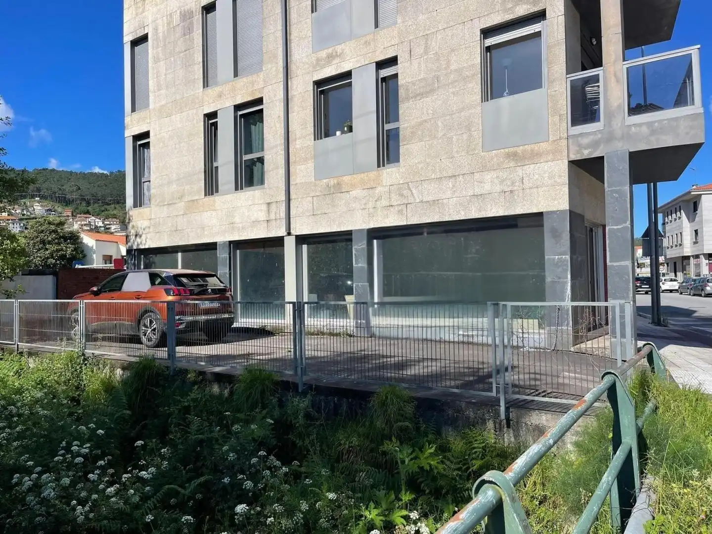 Vista exterior de Pis en venda en Baiona amb Terrassa