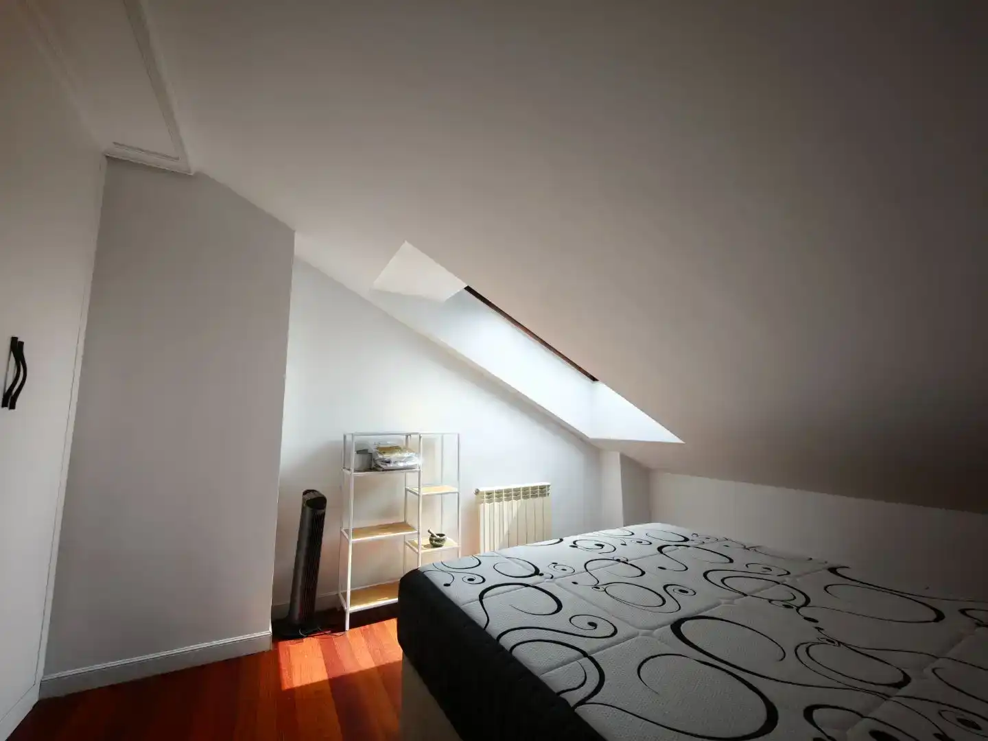 Habitación de Dúplex de alquiler en Santander con Aire acondicionado, Parquet y Amueblado