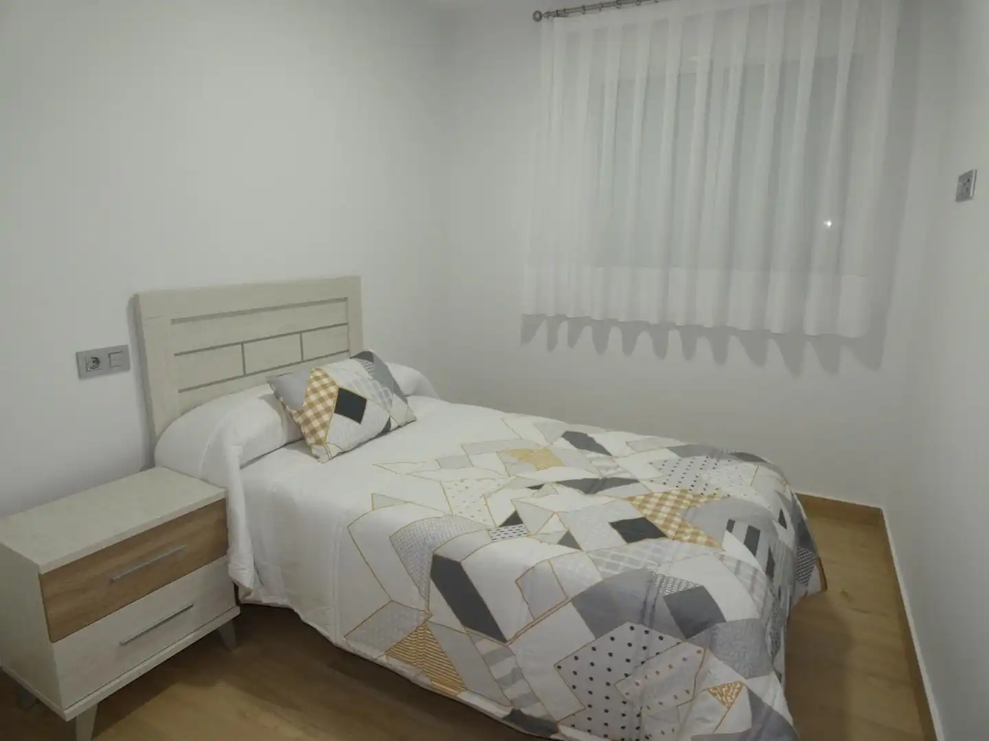 Dormitori de Pis en venda en Murcia amb Aire condicionat i Balcó
