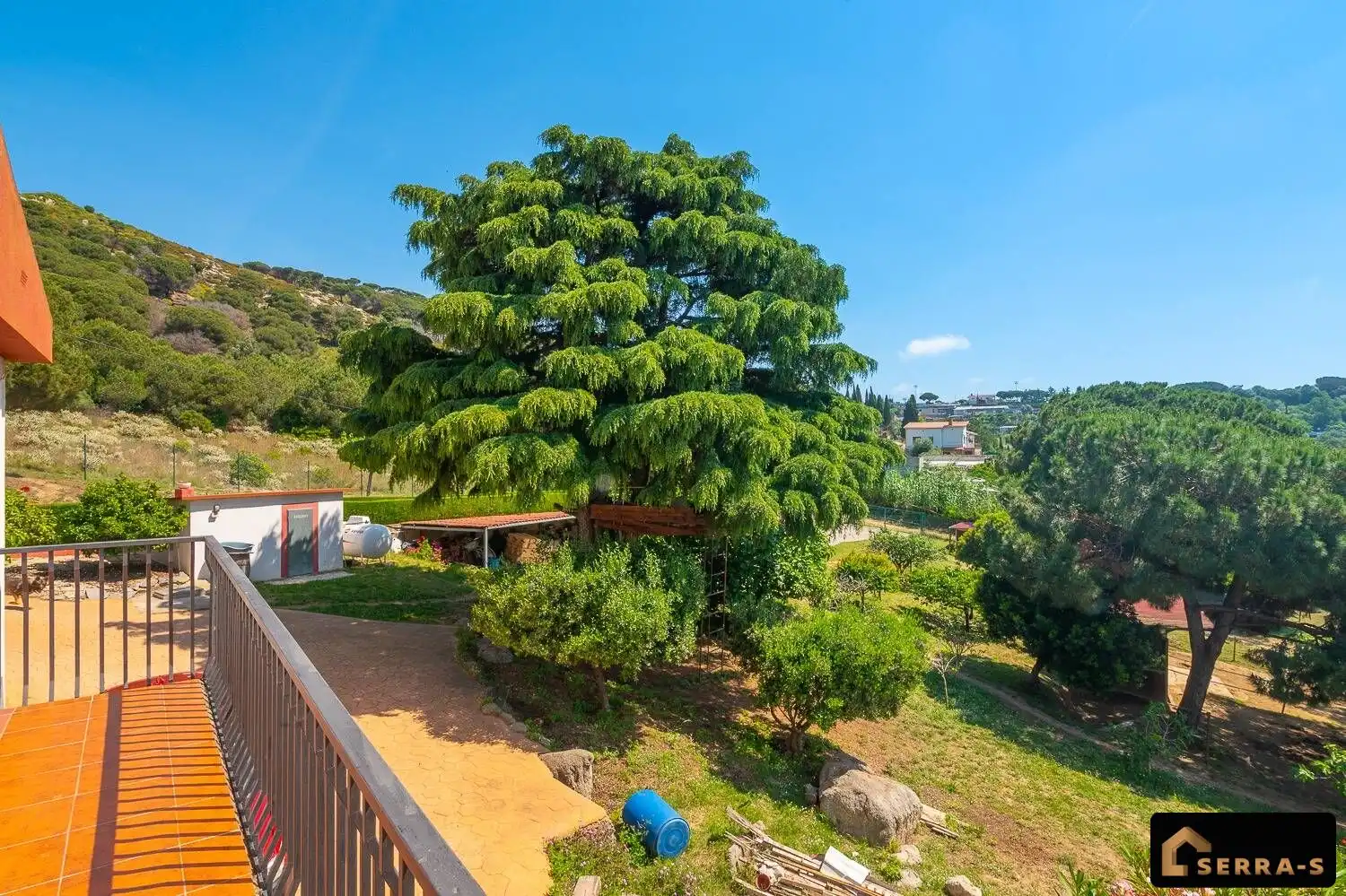 Casa rústica amb terrassa en venda a Nucli Urbà, imagen 45