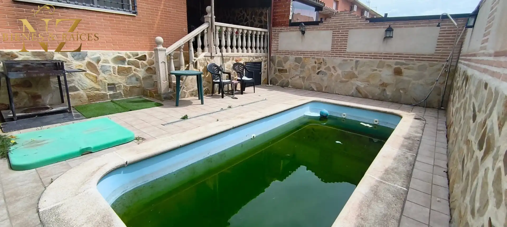 Piscina de Casa o xalet en venda en Yuncos amb Aire condicionat, Calefacció i Jardí privat