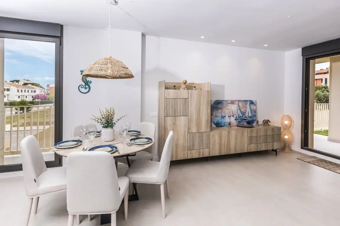 Comedor de Apartamento de alquiler en Dénia con Aire acondicionado, Jardín privado y Terraza