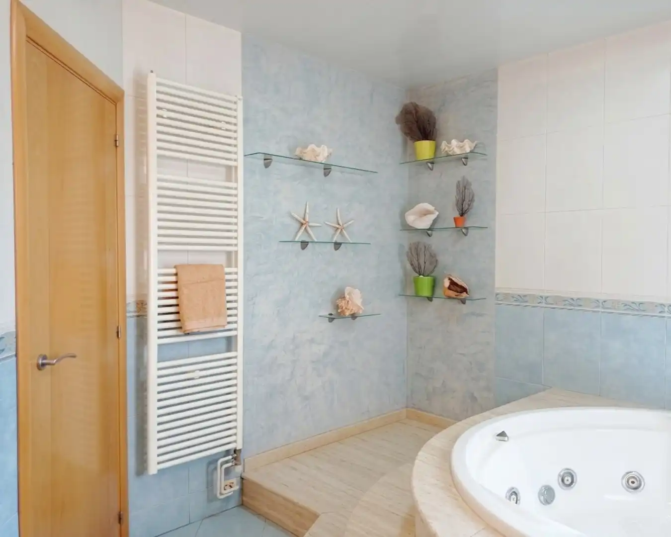Bathroom of Flat for sale in Sabadell  with Air Conditioner and Balcony