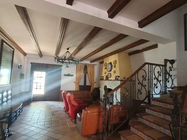 Casa a schiera con balcone in affitto a Calle Santa María