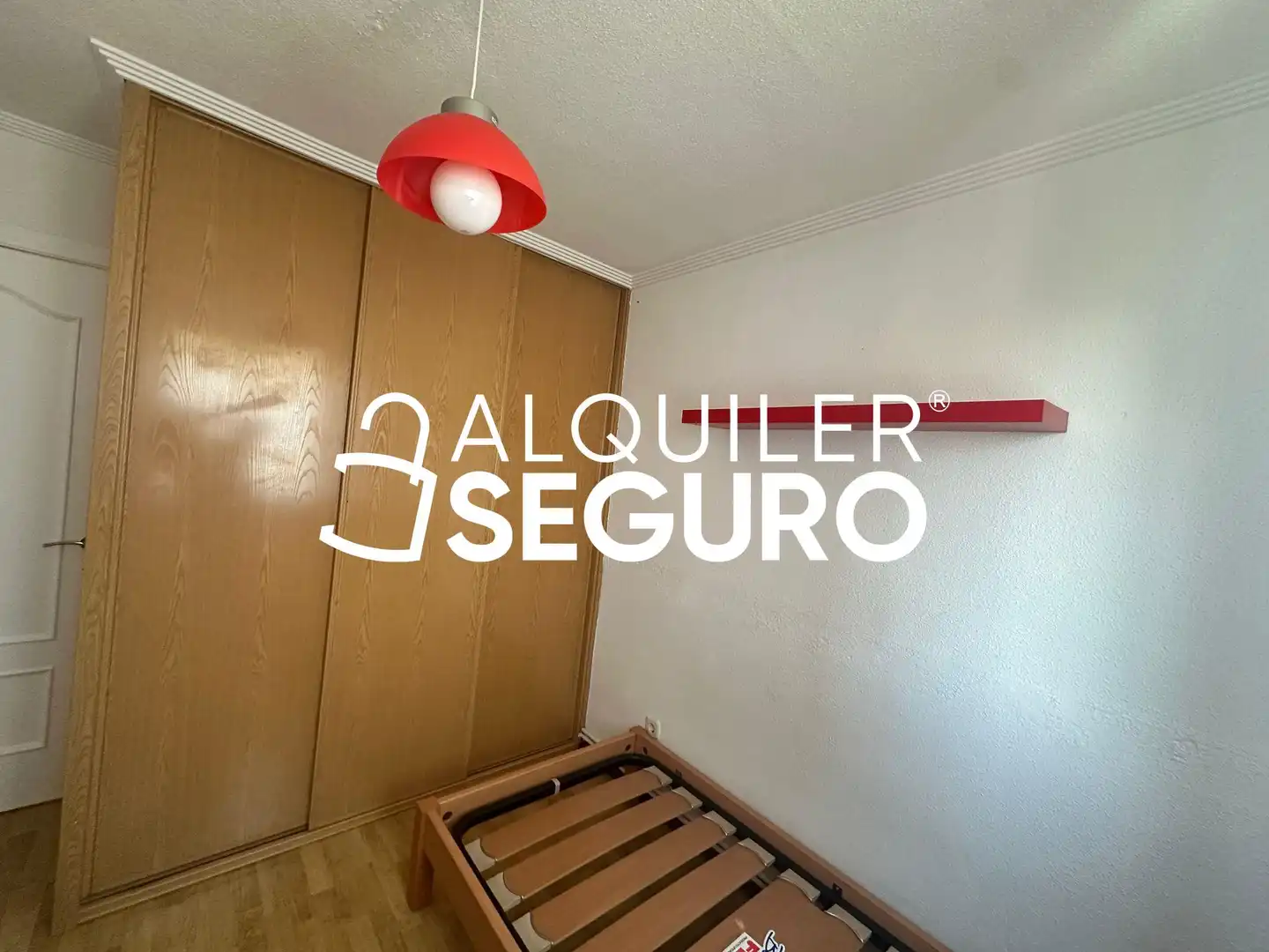 Bedroom of Flat for rent in Madrid  with Air Conditioner, Heating and Furnished