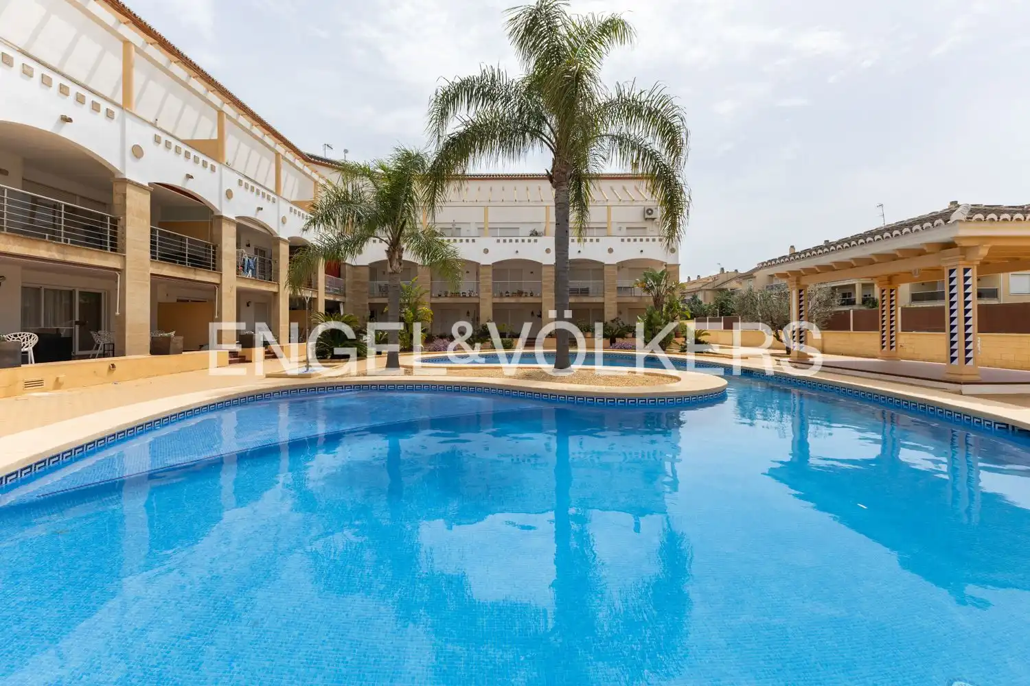 Schwimmbecken von Wohnung zum Verkauf in Jávea / Xàbia mit Klimaanlage, Heizung und Schwimmbad