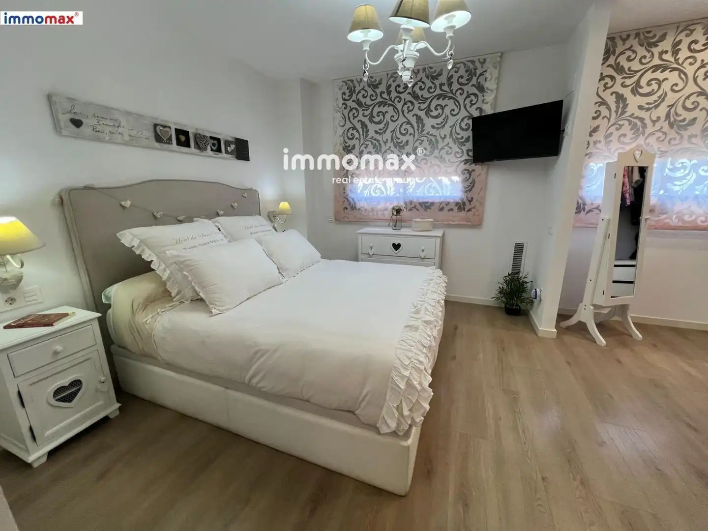 Habitación de Piso en venta en Sant Boi de Llobregat con Aire acondicionado, Terraza y Trastero