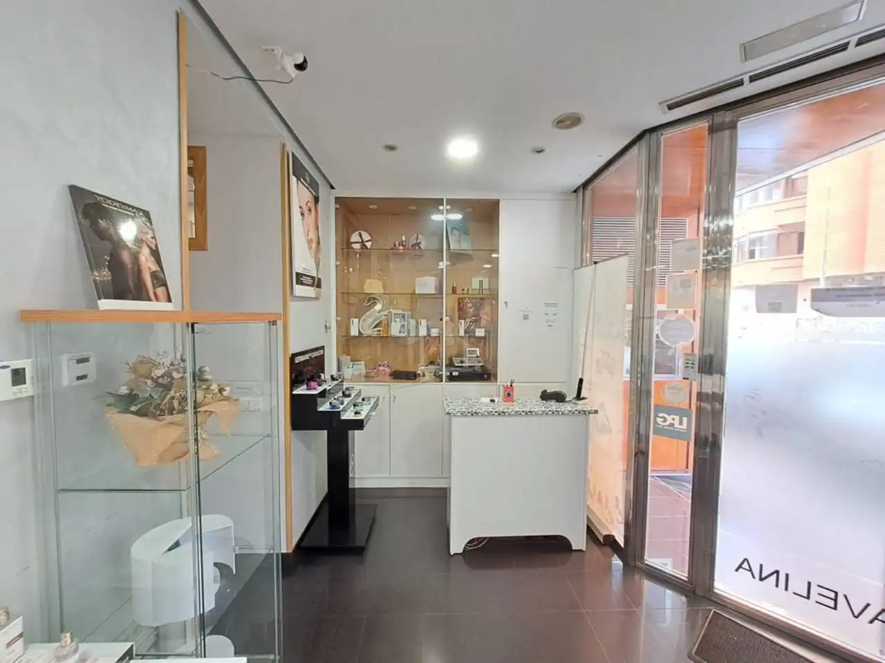 Local comercial en venda a Calle Hermanos Machado, imagen 2