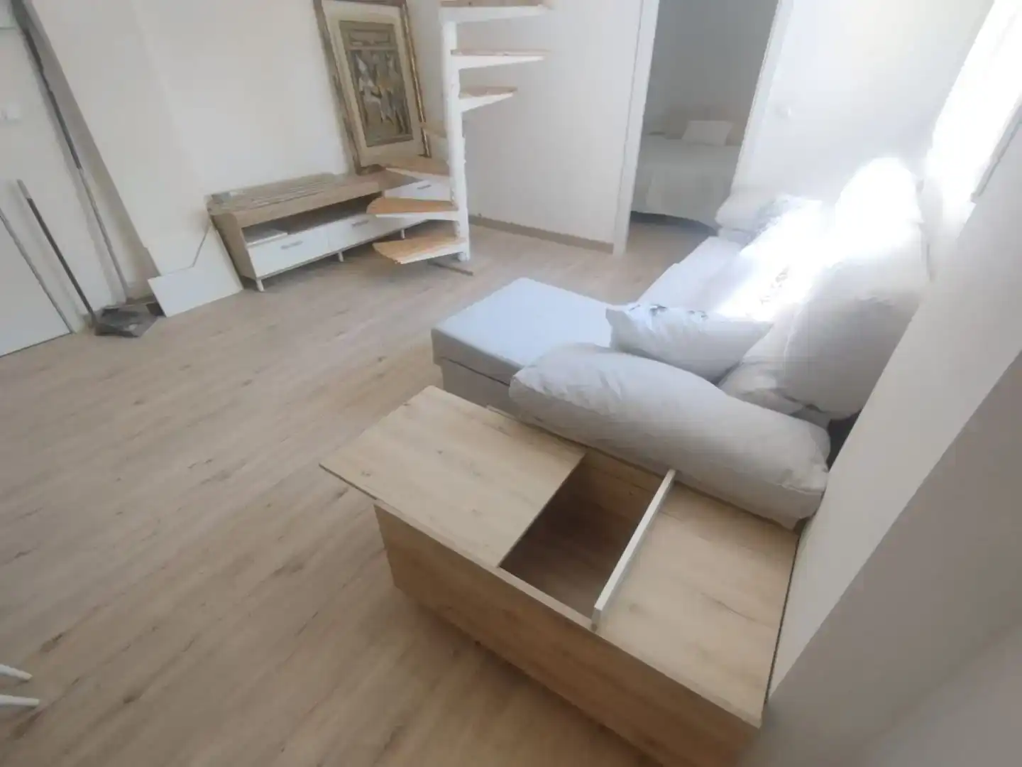 Sala d'estar de Pis en venda en Zaragoza amb Aire condicionat, Jardí privat i Parquet