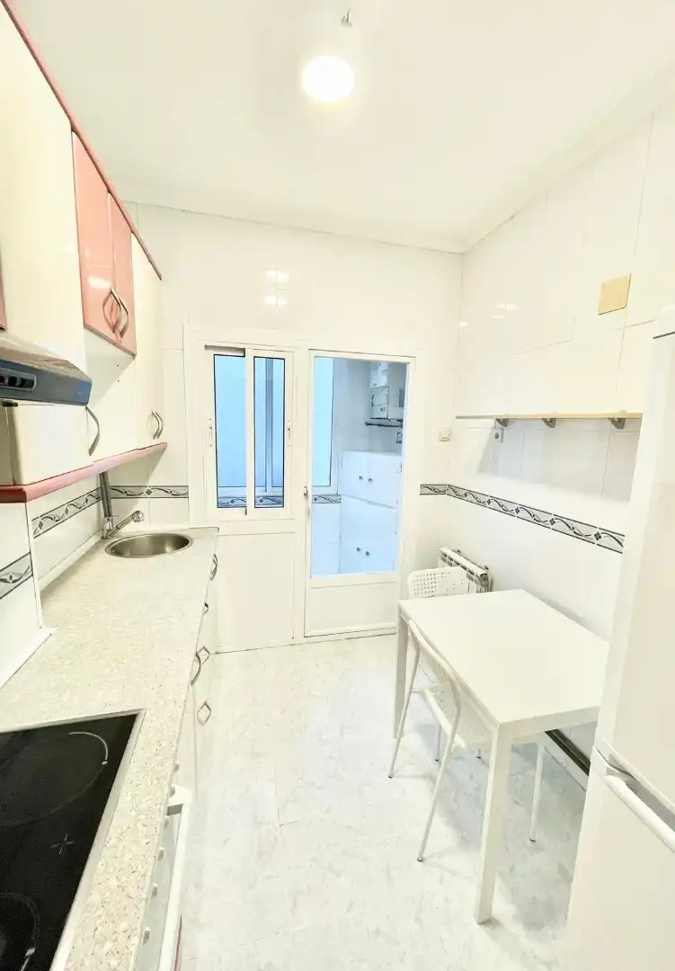 Cocina de Piso en venta en Valladolid con Calefacción, Terraza y Amueblado