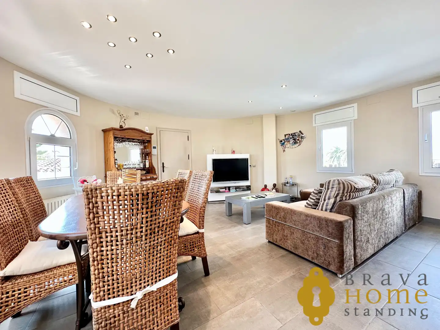 Living room of Houses for sale in Empuriabrava  with Air Conditioner, Heating and Private garden