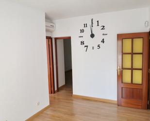 Bedroom of Flat to rent in  Madrid Capital  with Air Conditioner and Balcony