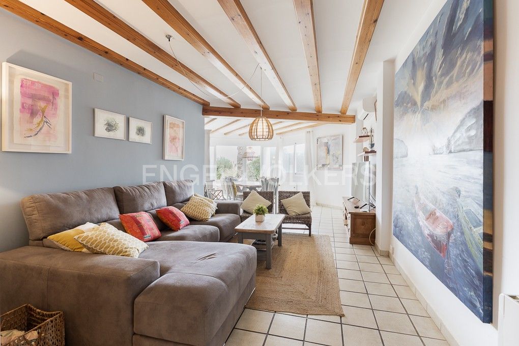Sala d'estar de Apartament de lloguer en Jávea / Xàbia amb Aire condicionat, Calefacció i Jardí privat