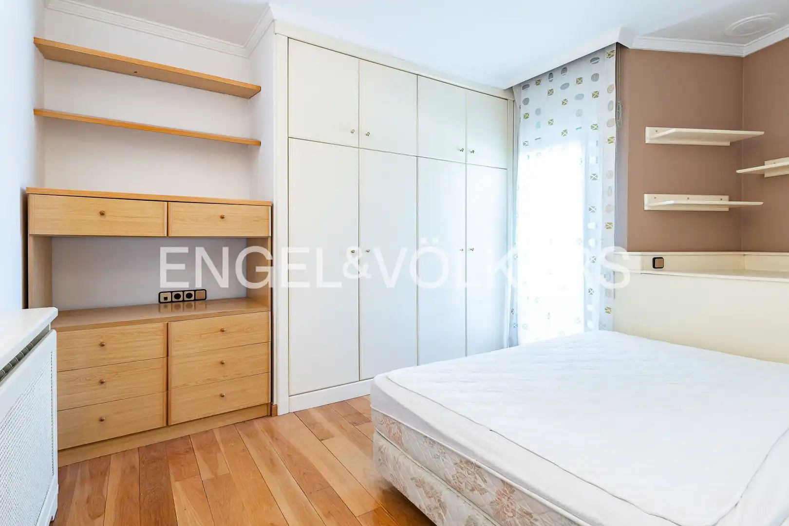 Habitación de Piso en venta en Barcelona con Aire acondicionado, Calefacción y Terraza