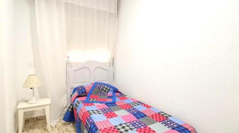 Foto 5 de Piso de alquiler en Carranque - Haza Cuevas, Málaga Capital