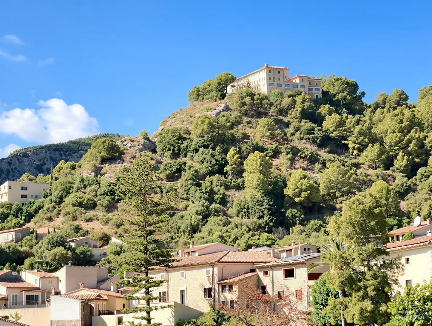 Außenansicht von Wohnung zur Miete in Mancor de la Vall mit Klimaanlage, Heizung und Terrasse