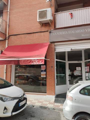 Local comercial en Alquiler en Calle TIERNO GALVAN en Villa de Otura