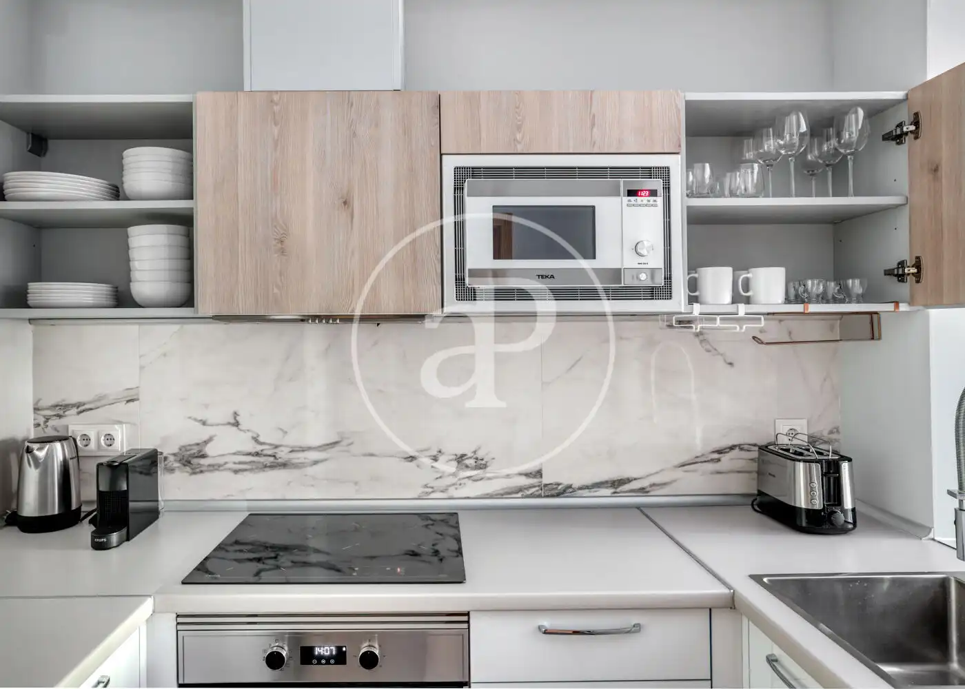 Kitchen of Flat for rent in Madrid  with Air Conditioner, Heating and Furnished