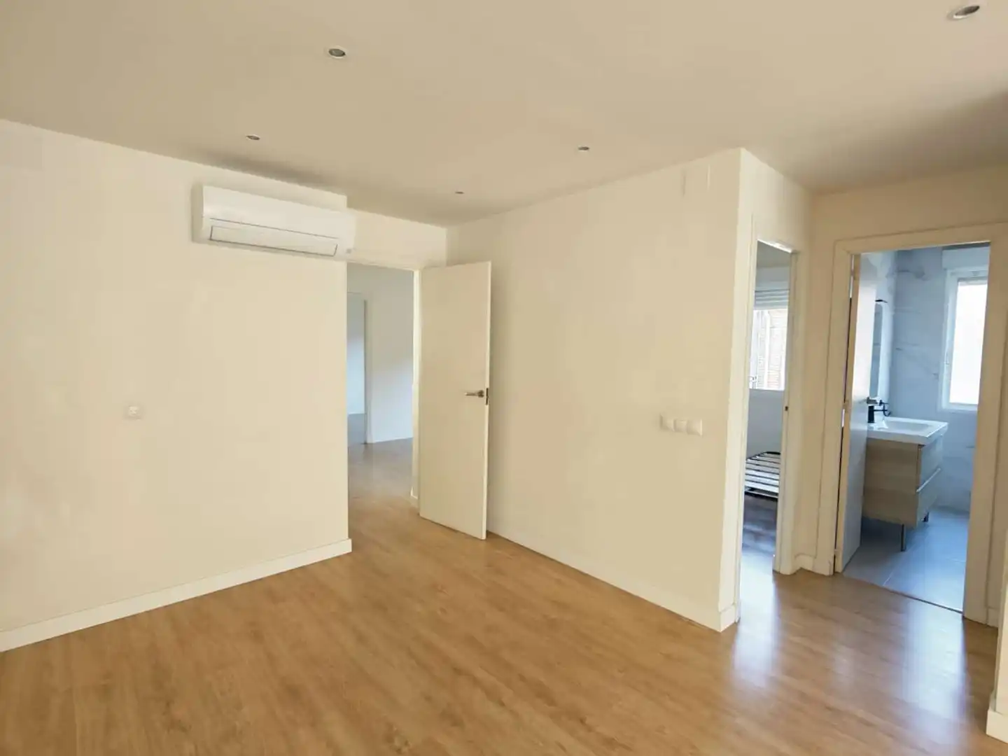 Schlafzimmer von Wohnung zur Miete in Murcia mit Klimaanlage, Heizung und Waschmaschine