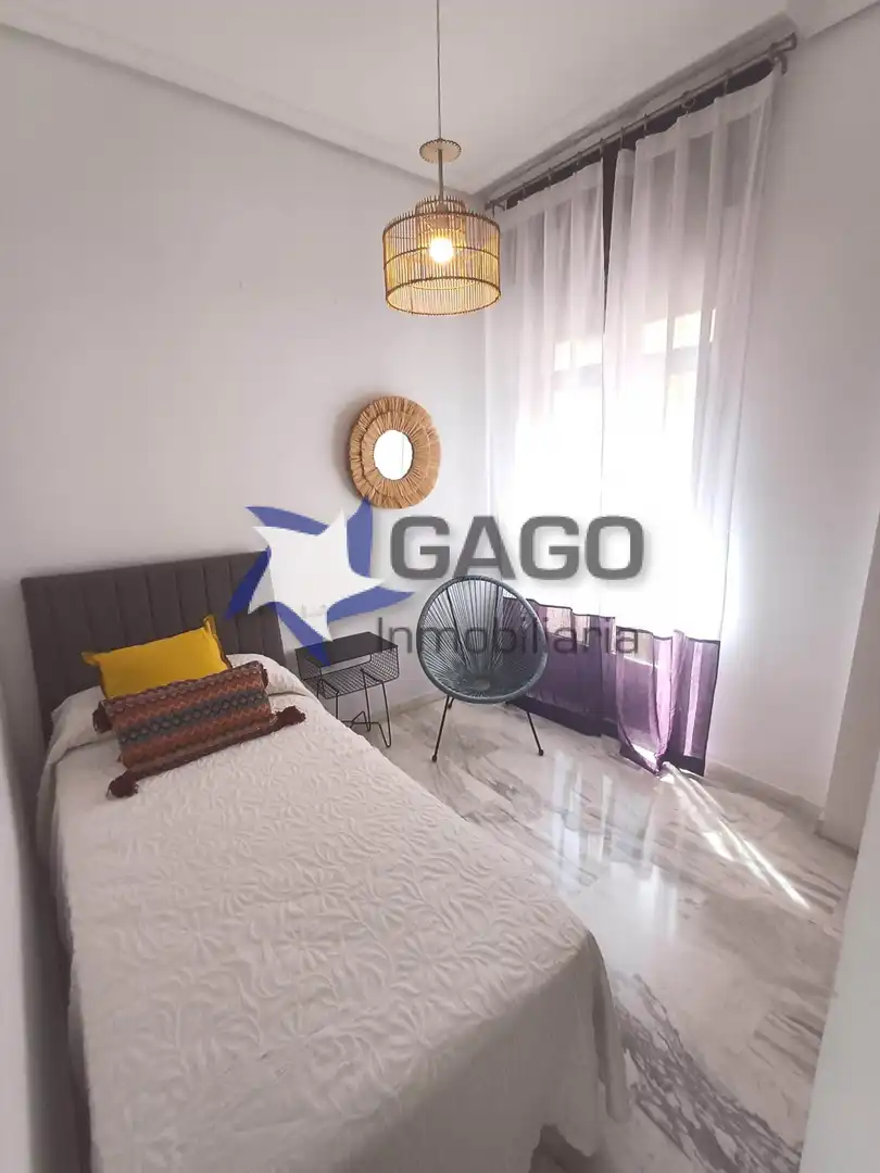 Habitación de Ático de alquiler en Córdoba con Aire acondicionado, Calefacción y Terraza