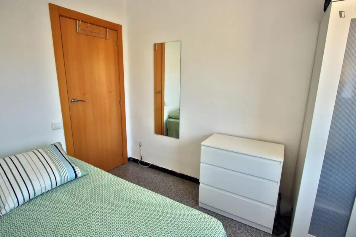 Habitación en Ciutat Universitària