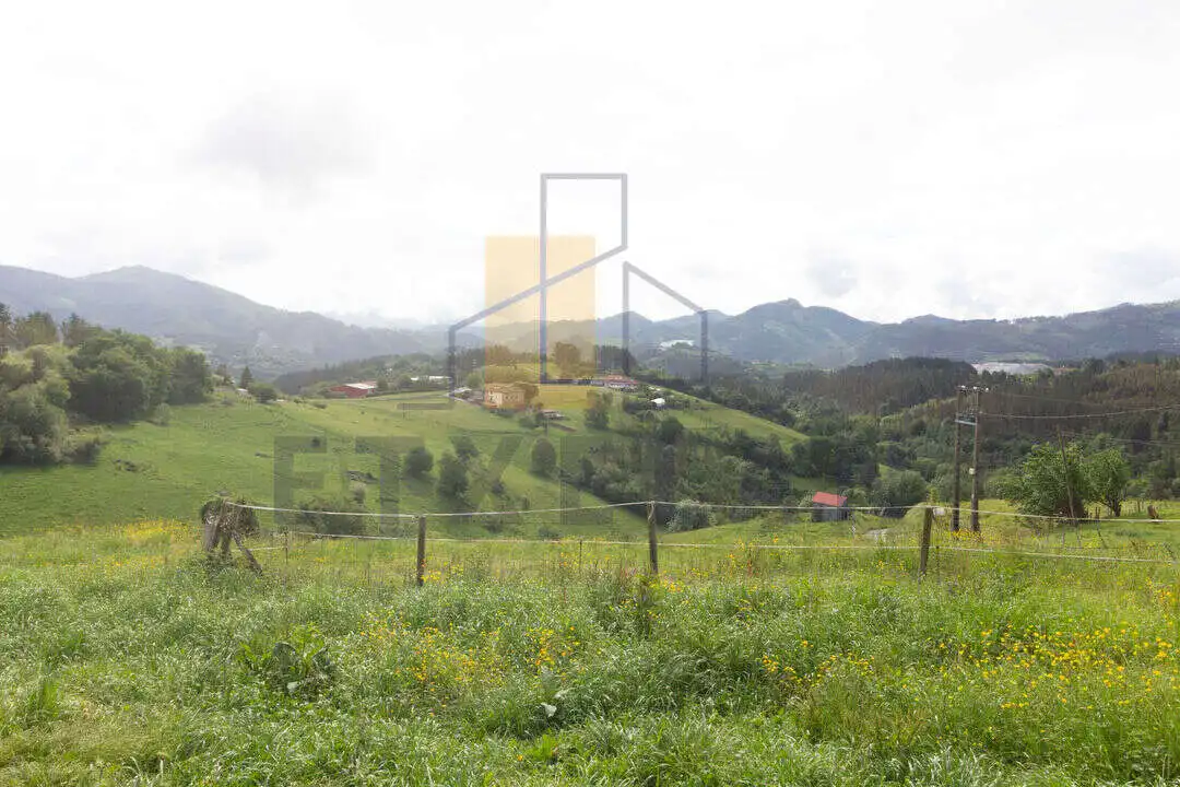 Finca rústica en venda en Ermua amb Calefacció, Jardí privat i Moblat