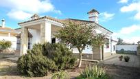 Vista exterior de Casa o xalet en venda en Chiclana de la Frontera amb Terrassa