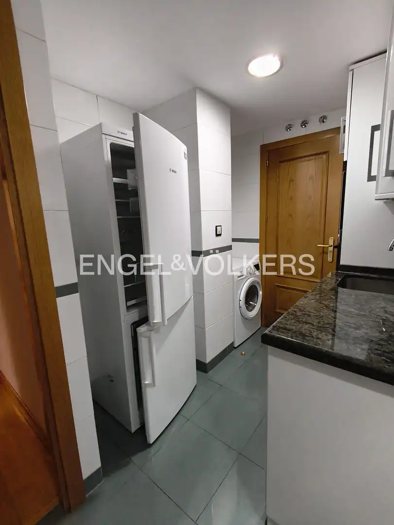 Cuina de Pis de lloguer en Madrid amb Aire condicionat, Calefacció i Parquet