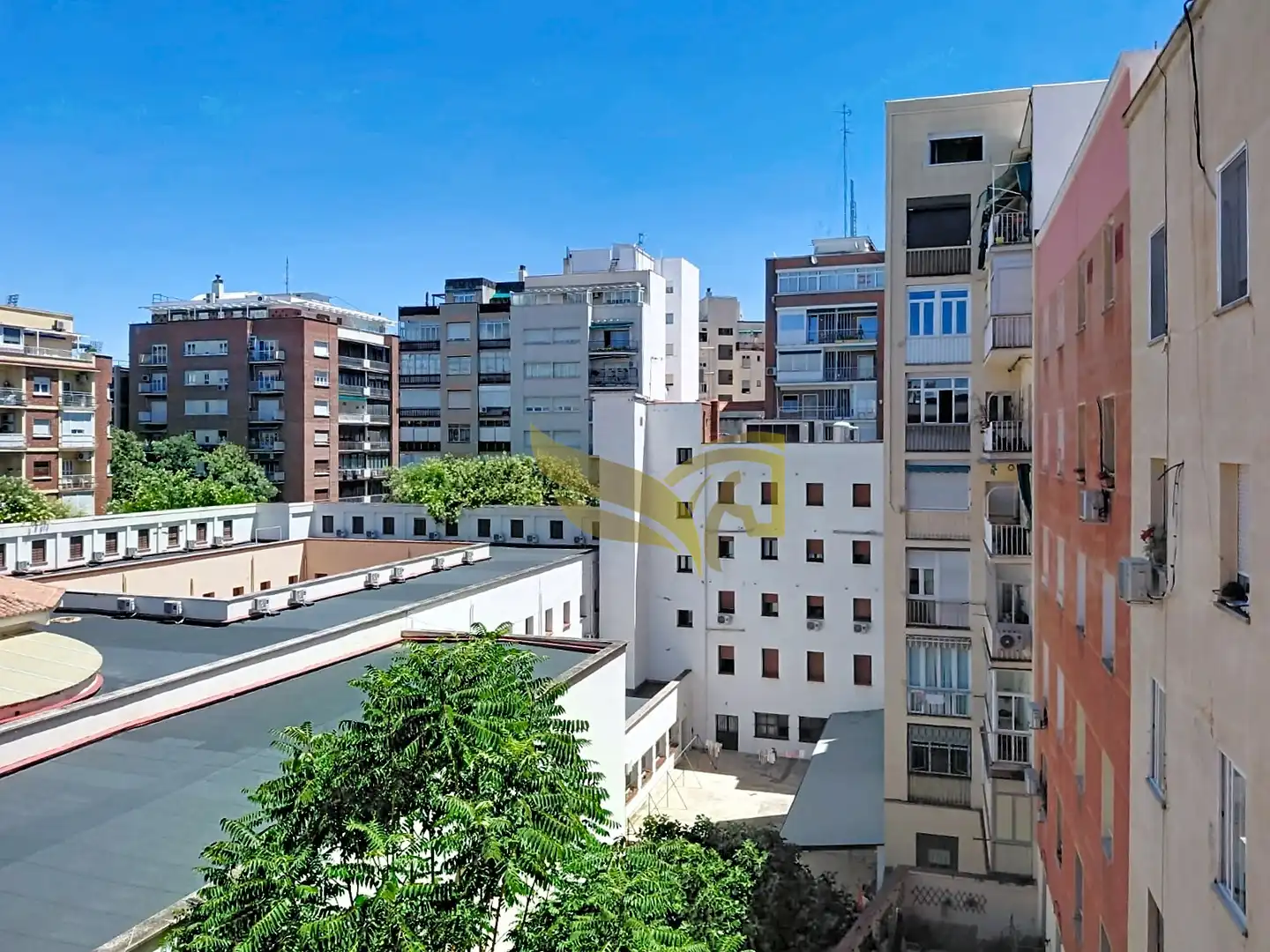 Vista exterior de Ático en venta en Madrid con Aire acondicionado, Calefacción y Terraza