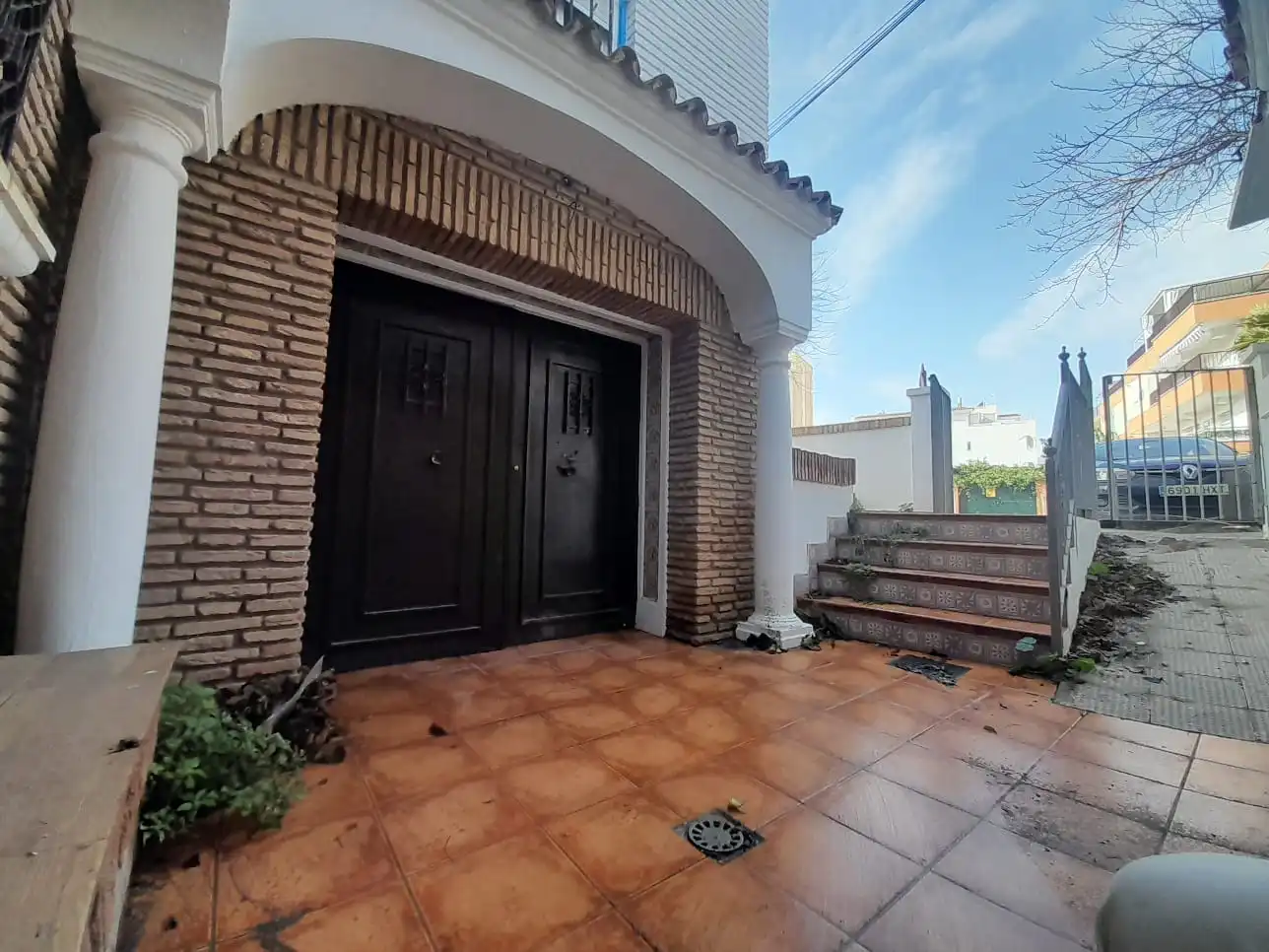 Vista exterior de Local en venta en Chipiona