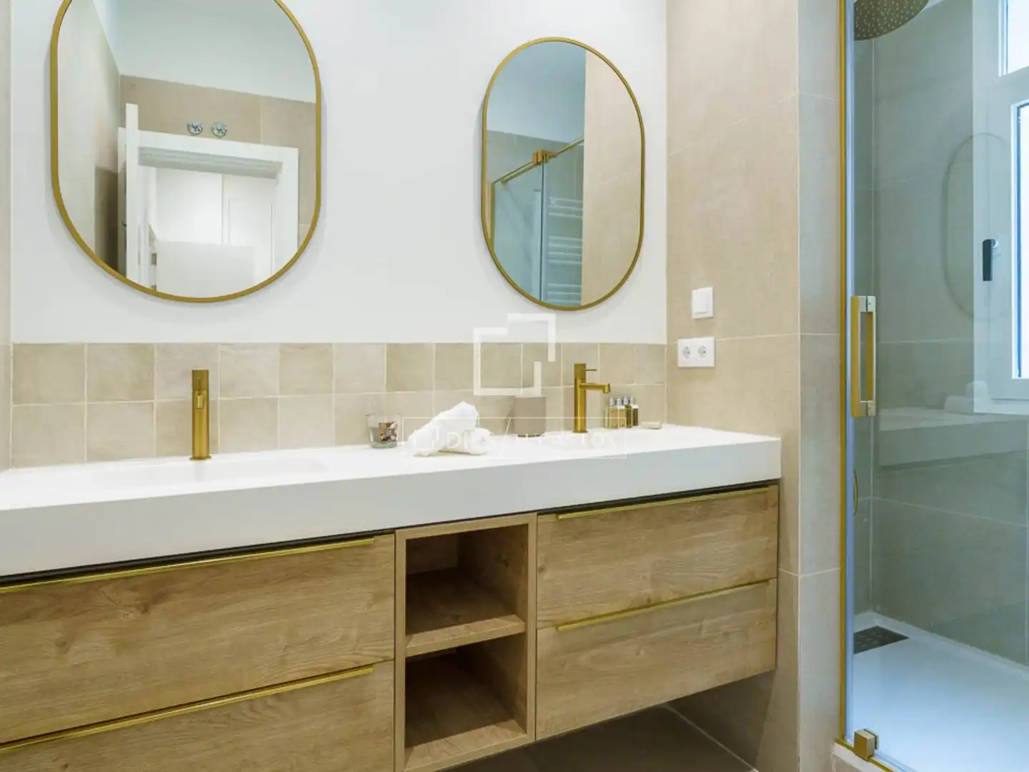 Bathroom of Flat for rent in Carretera de Cádiz