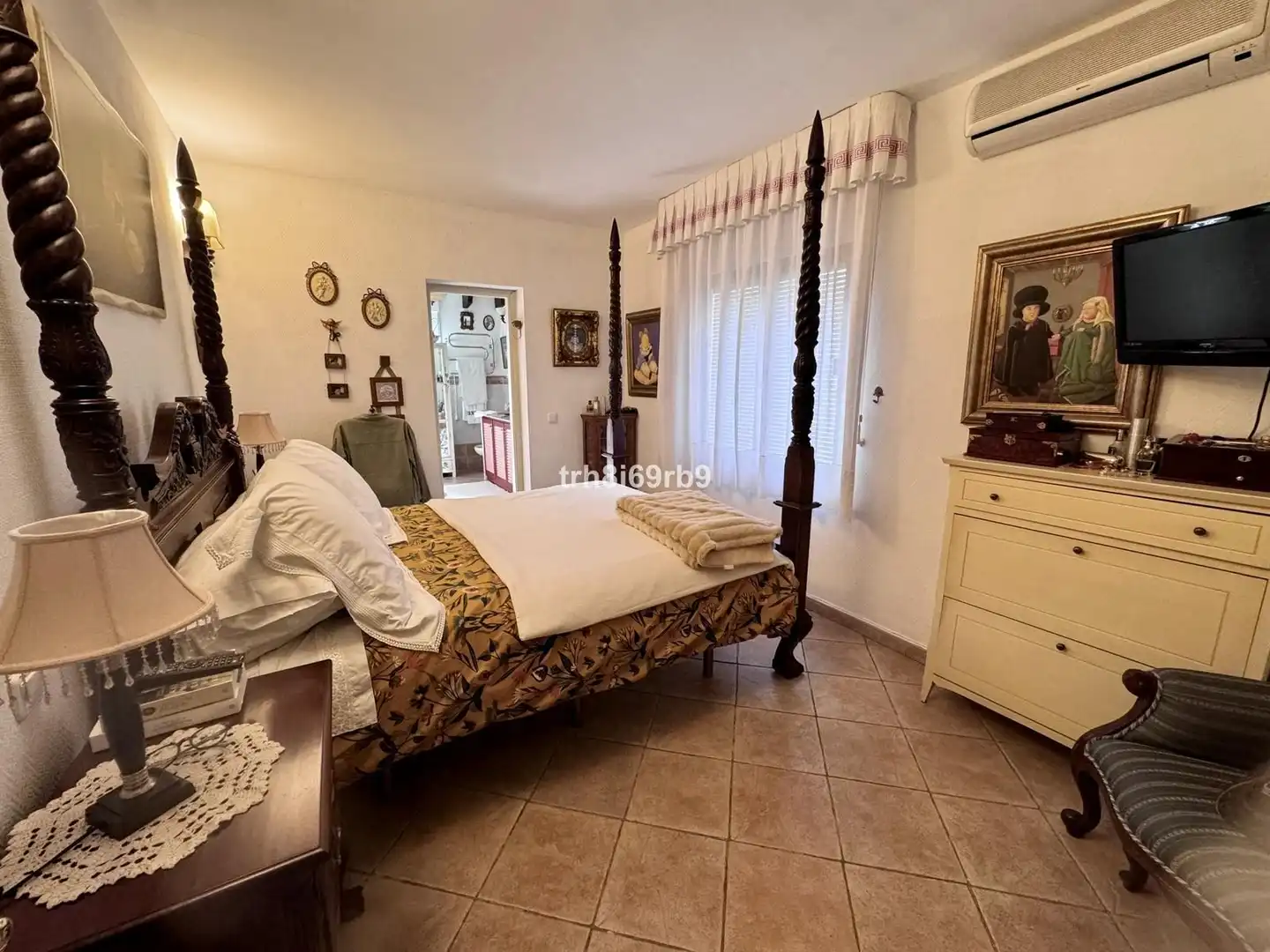 Chalet con piscina en venta en Avenida José Luis Carrillo 6, imagen 6
