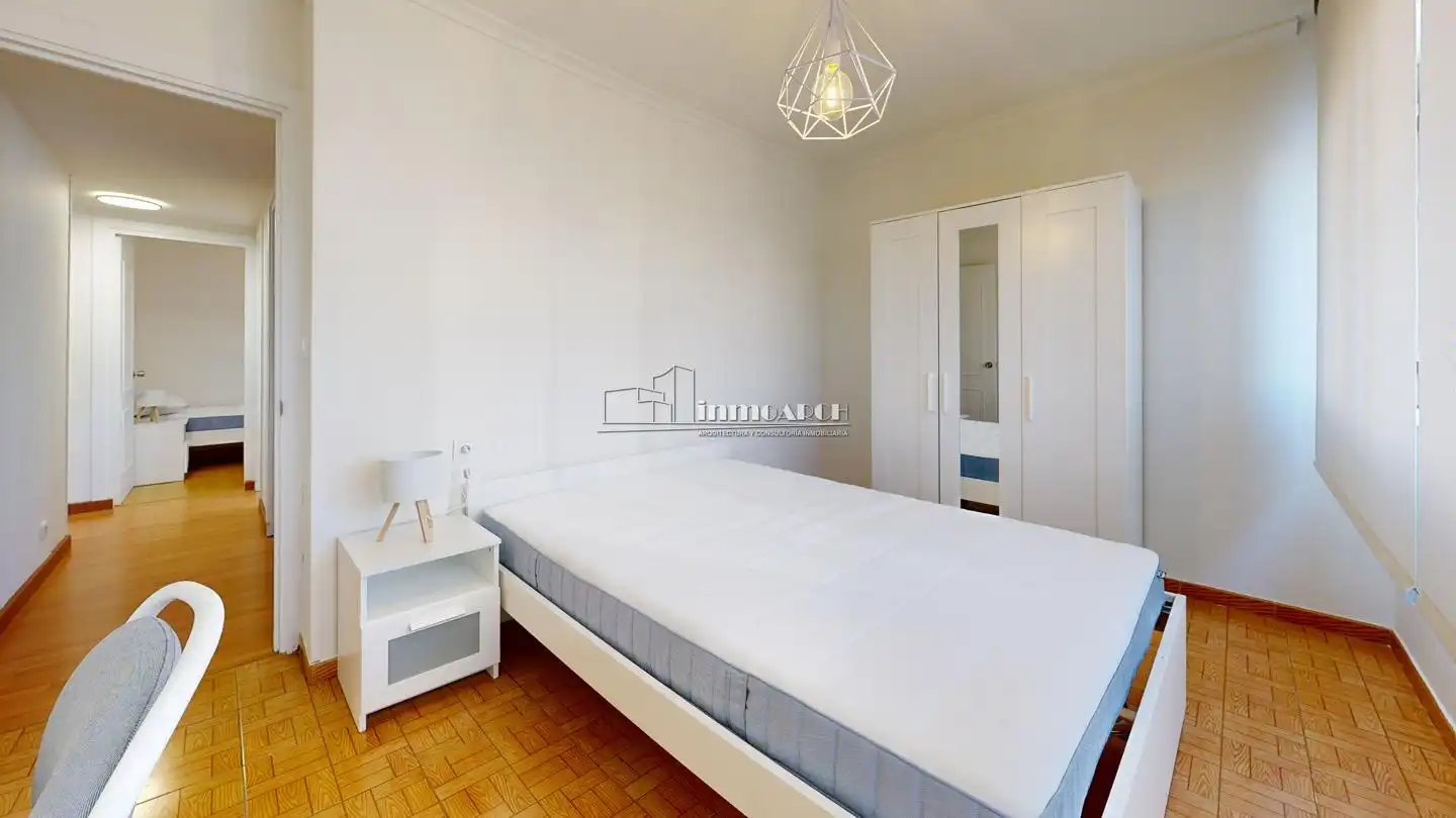 Habitación de Piso de alquiler en A Coruña Capital  con Calefacción y Amueblado